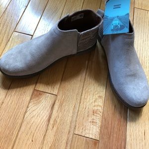 TOMS YOUTH DEIA